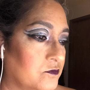 Meet your Posher, Gina